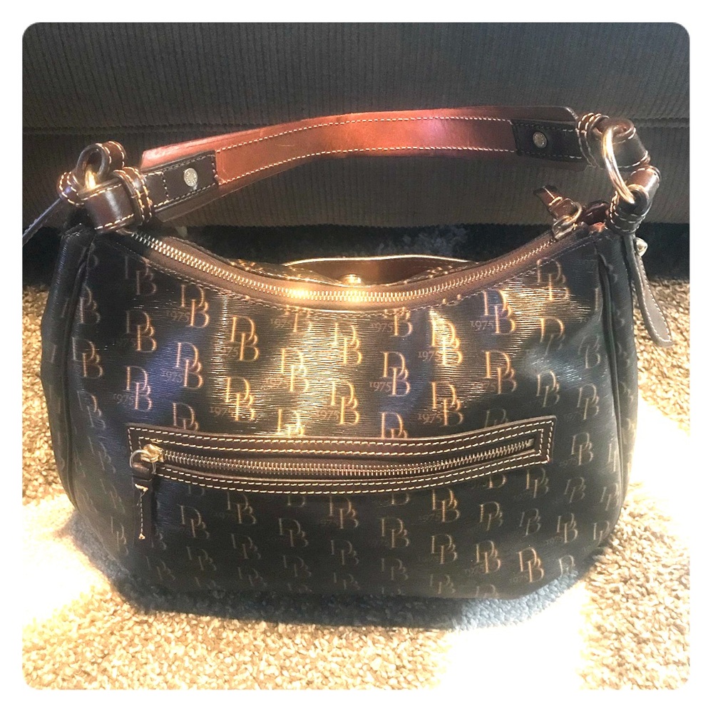Dooney & bourke shoulderbag